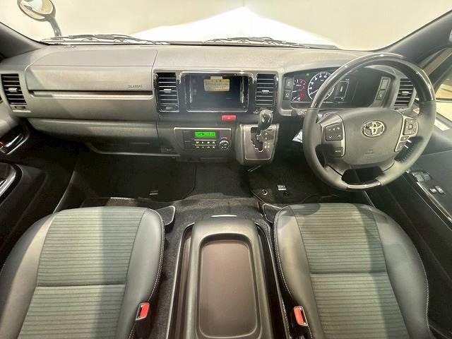 Toyota HIACE VAN 2026