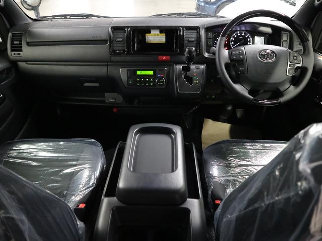 Toyota HIACE VAN 2026
