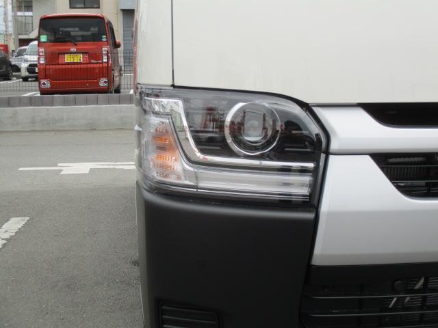 Toyota HIACE VAN 2026