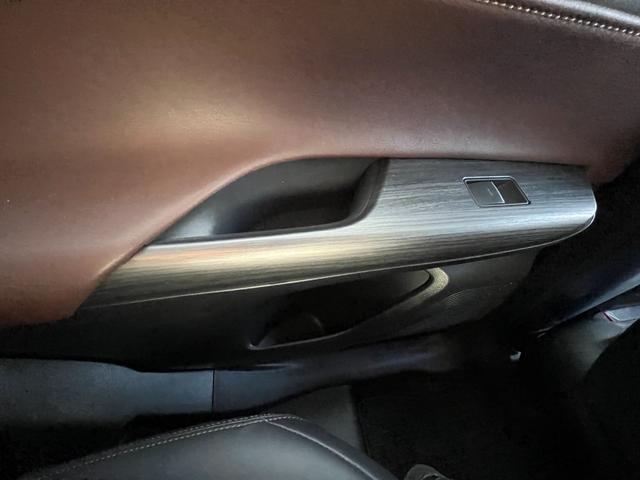 Toyota HARRIER HYBRID 2024