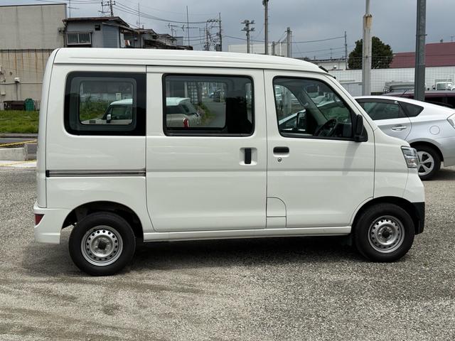 Toyota PIXIS VAN 2021