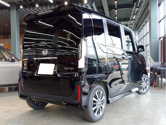 Honda N-BOX CUSTOM 2025