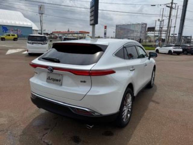 Toyota HARRIER 2023