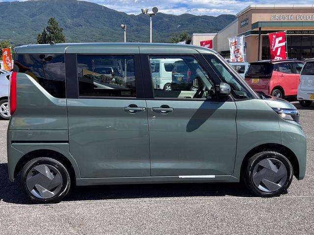 Nissan ROOX 2024