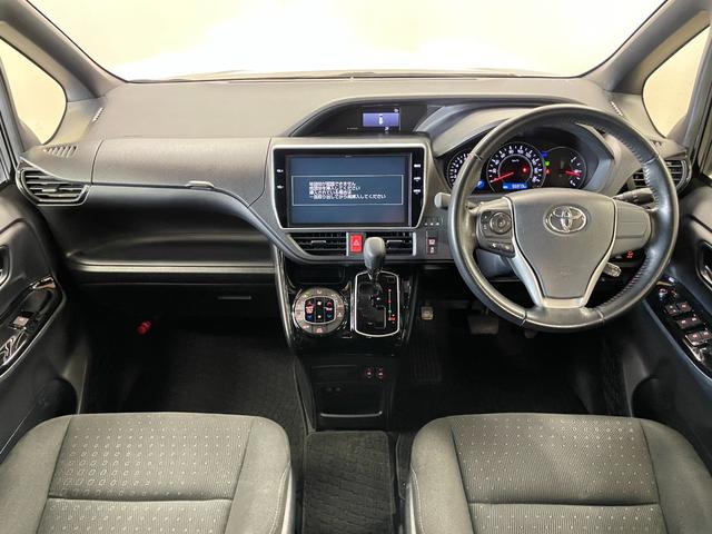 Toyota VOXY 2018