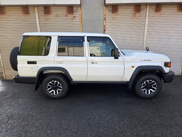 Toyota LAND CRUISER 2025