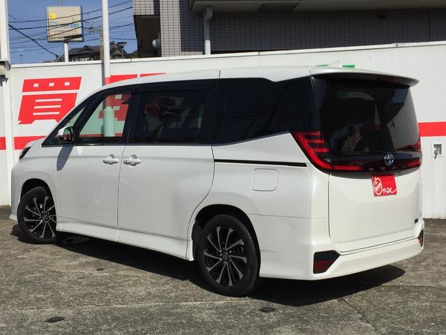 Toyota NOAH 2023