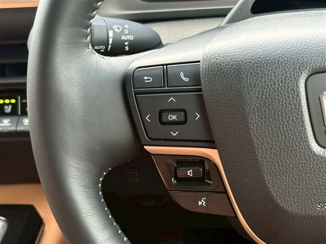 Toyota CROWN SPORT 2024