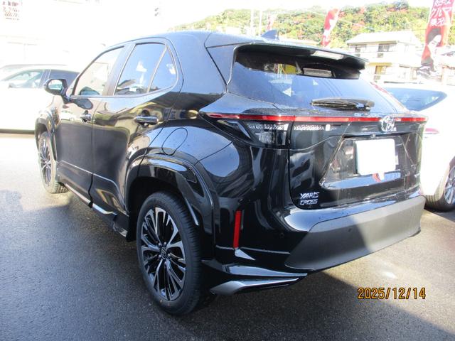 Toyota YARIS CROSS 2025