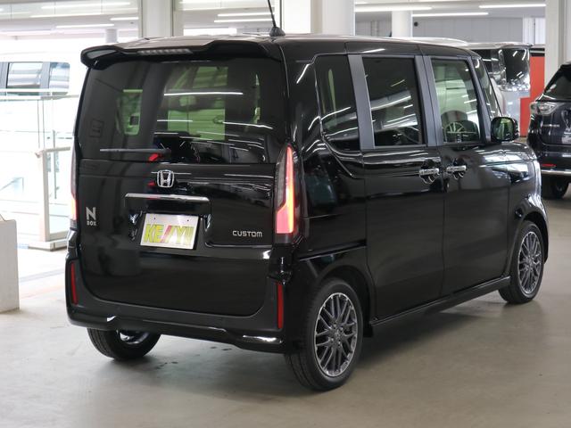 Honda N-BOX CUSTOM 2025