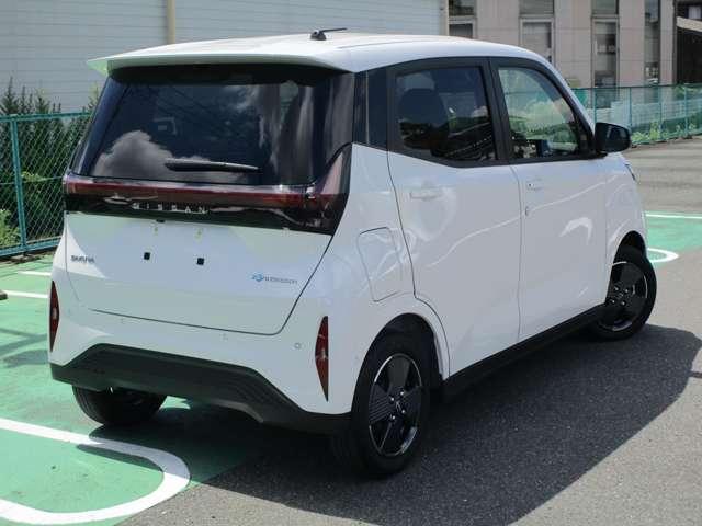 Nissan SAKURA 2024