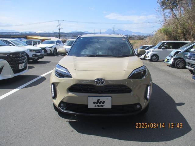 Toyota YARIS CROSS 2025
