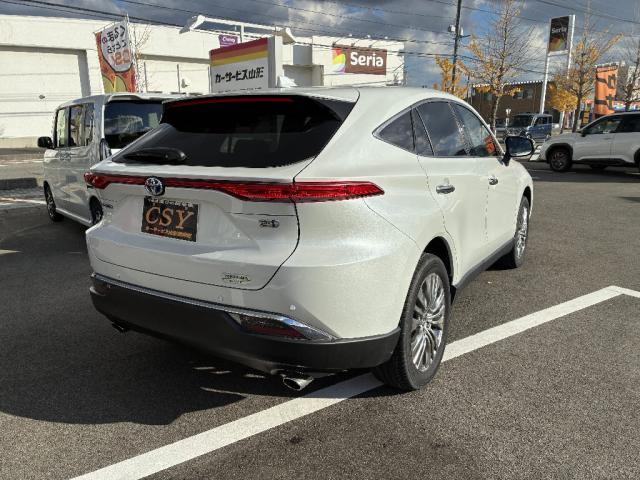 Toyota HARRIER HYBRID 2022