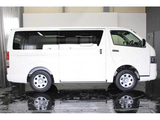 Toyota HIACE VAN 2025
