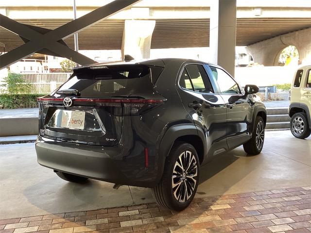 Toyota YARIS CROSS 2025