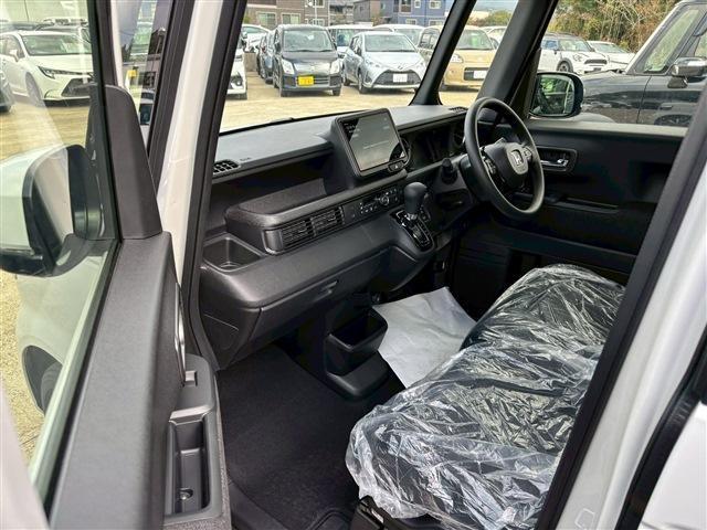 Honda N-BOX CUSTOM 2025