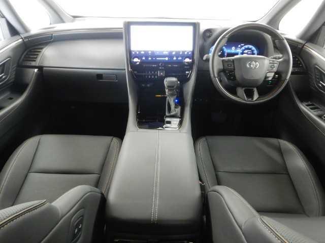 Toyota ALPHARD 2024