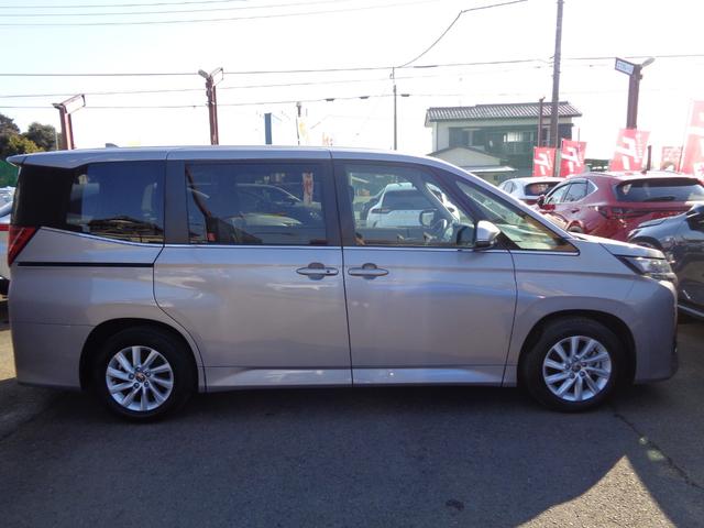 Toyota NOAH 2023