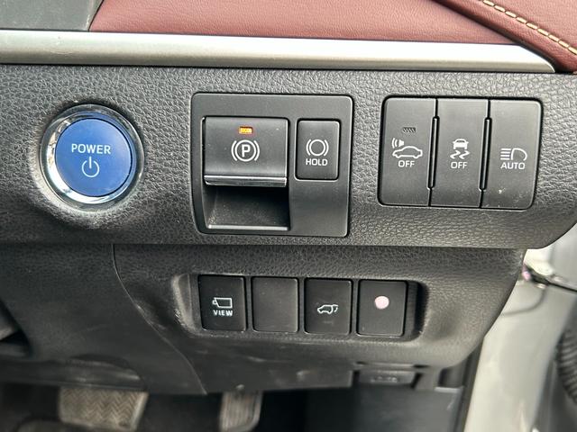 Toyota HARRIER HYBRID 2019