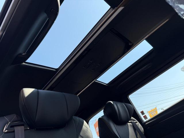 Toyota VELLFIRE 2025