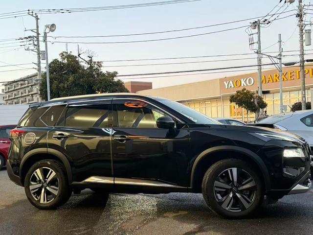 Nissan X-TRAIL 2024
