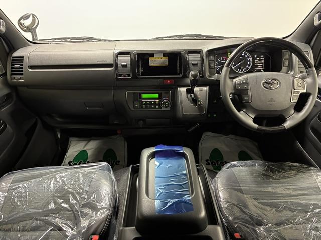 Toyota HIACE VAN 2026