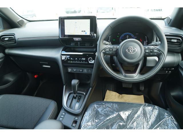 Toyota YARIS CROSS 2026