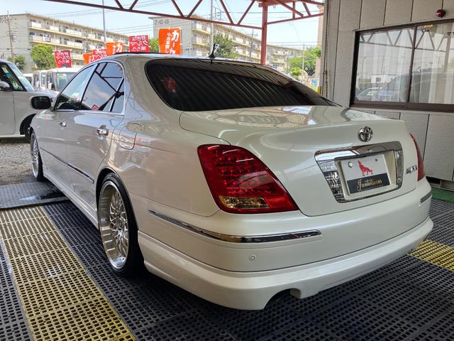 Toyota CROWN MAJESTA 2006