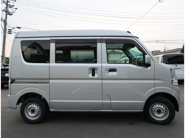 Nissan NV100 Clipper Van 2021