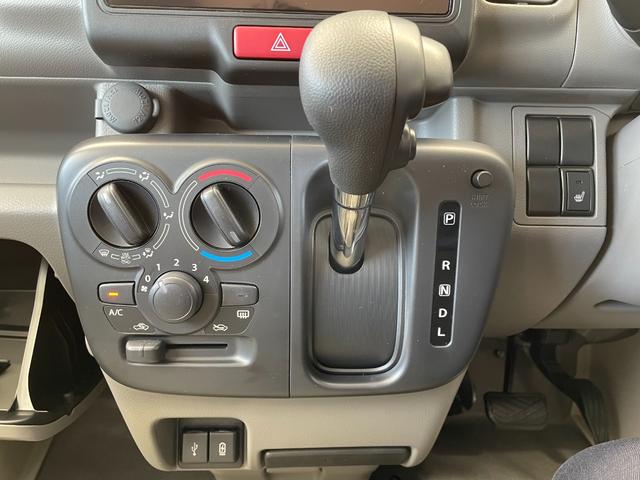 Suzuki EVERY 2025