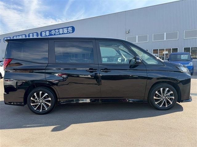 Toyota NOAH 2025