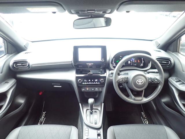 Toyota YARIS CROSS 2025