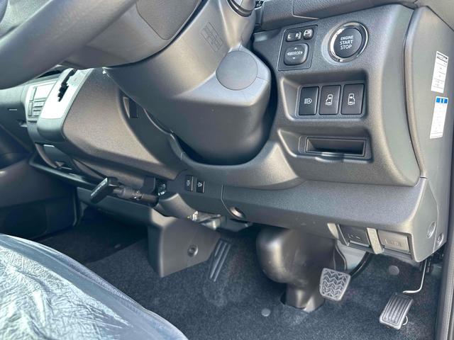 Toyota HIACE VAN 2026