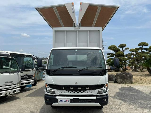 Mitsubishi Fuso CANTER 2022