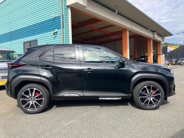 Toyota YARIS CROSS 2025