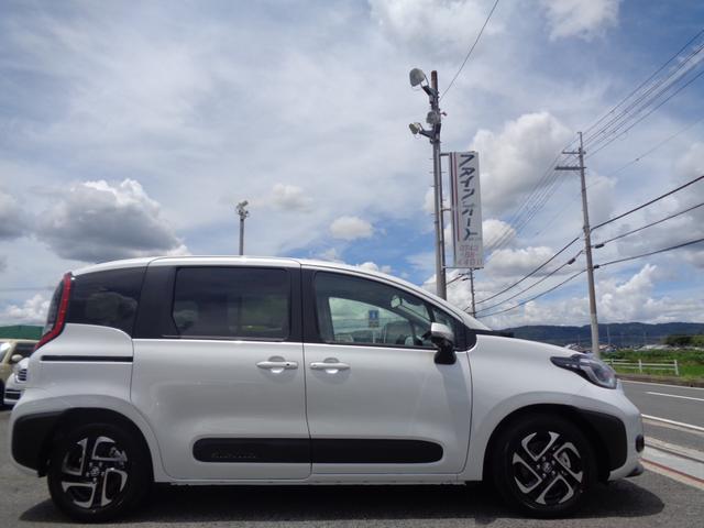 Toyota SIENTA 2025