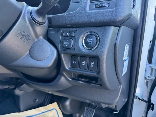 Toyota HIACE VAN 2026