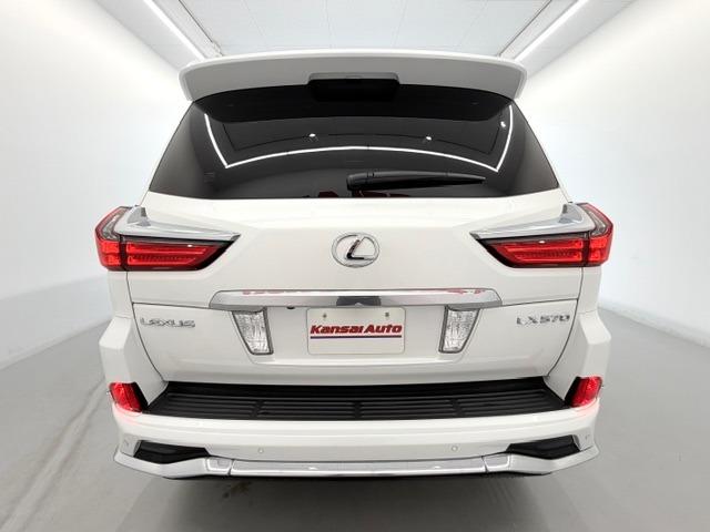 Lexus LX 2016