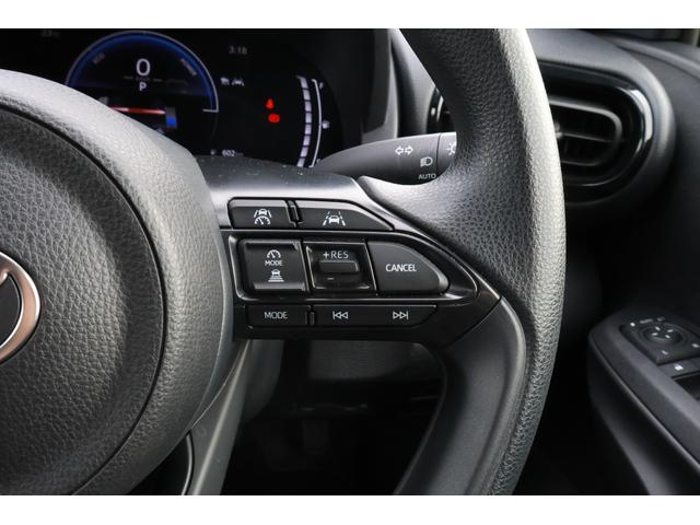 Toyota YARIS 2024