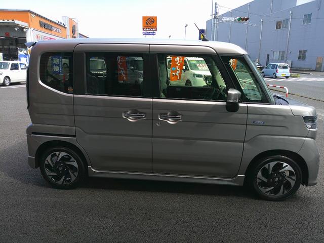 Suzuki SPACIA CUSTOM 2025