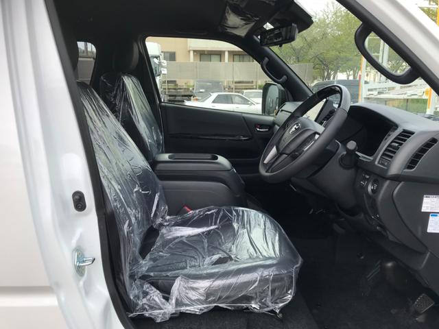 Toyota HIACE VAN 2026
