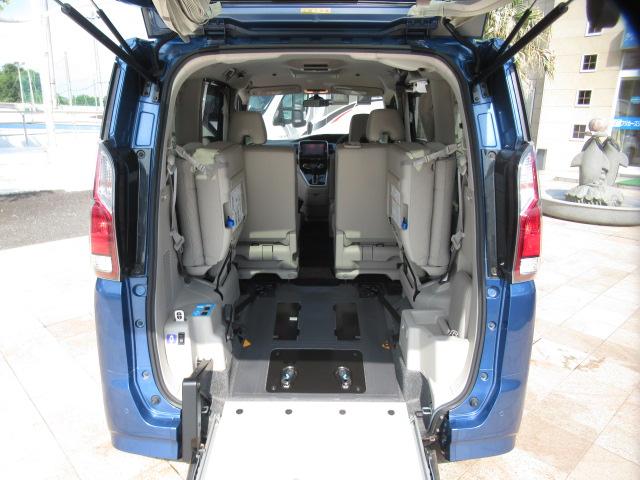 Nissan SERENA 2017