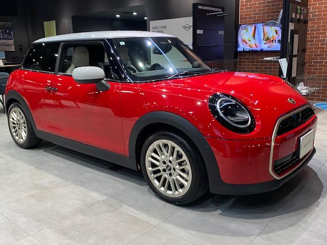 Mini MINI 2024