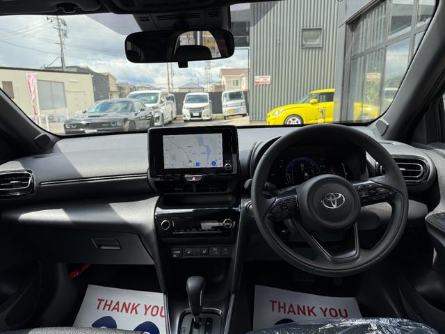 Toyota YARIS CROSS 2025