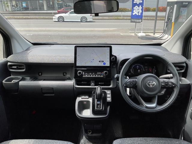 Toyota SIENTA 2024