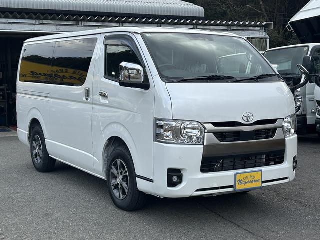 Toyota HIACE VAN 2026