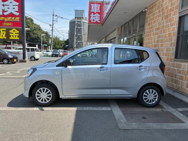 Daihatsu MIRA E:S 2025