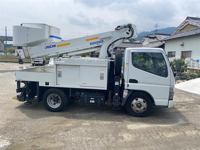 Mitsubishi Fuso CANTER 2011