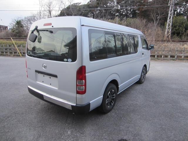 Toyota HIACE WAGON 2011