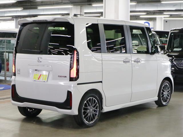 Honda N-BOX CUSTOM 2025